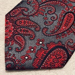 Brand New Corporate Power Tie By JOS A. BANK (Reserve Collection)